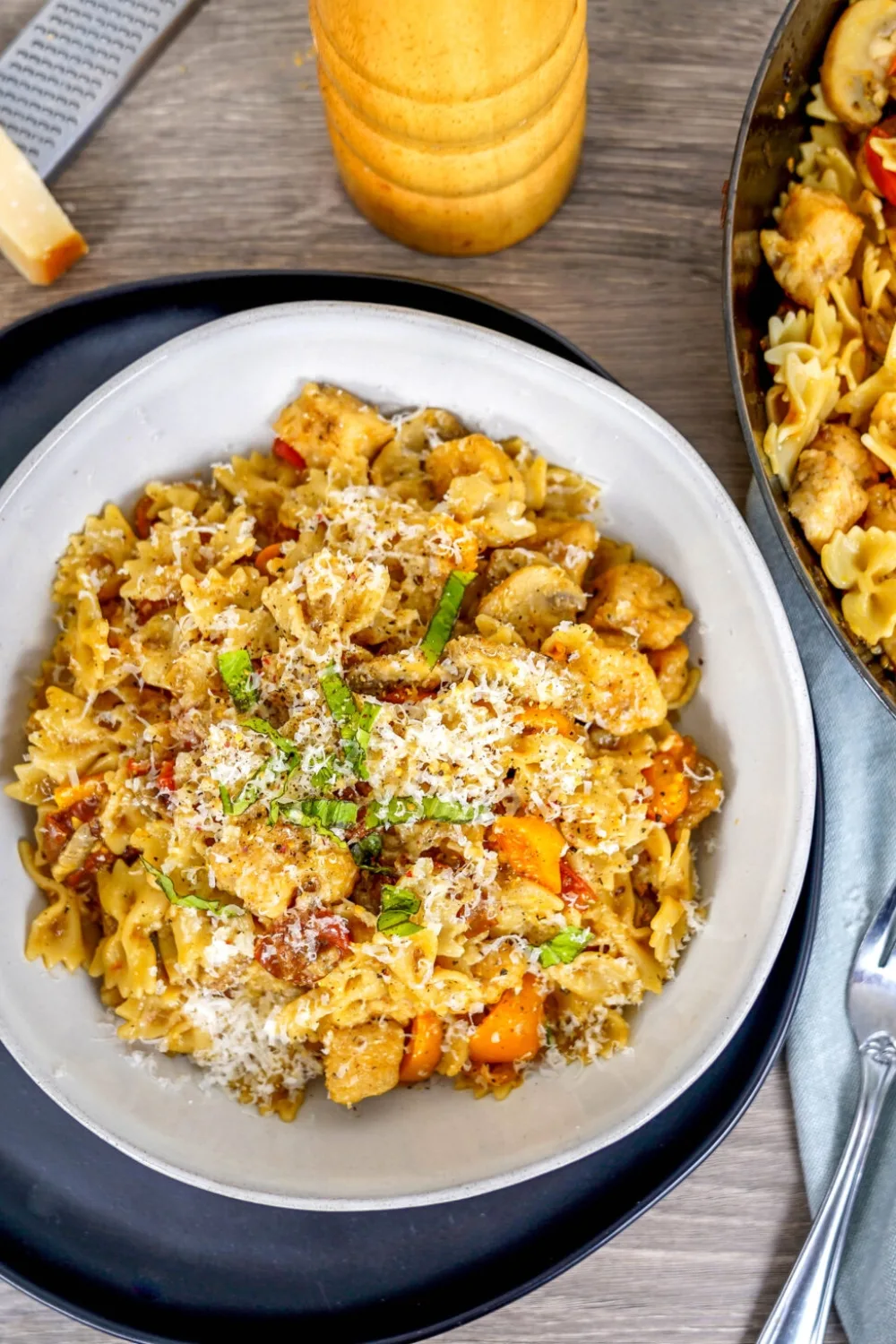 chicken and bowties pasta