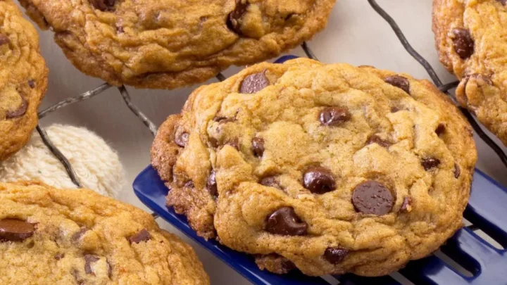 Cookies with Chocolate Chips Recipe