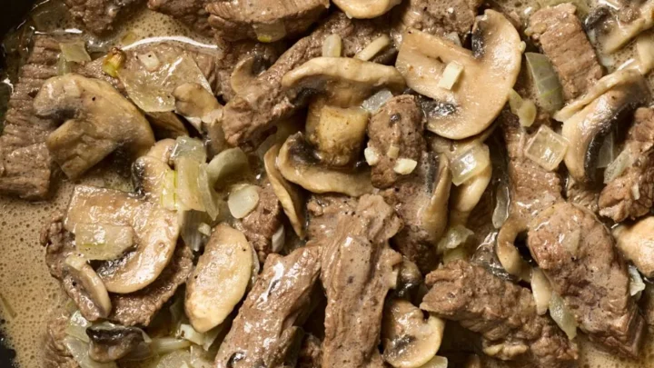 recipe for beef stew with mushrooms