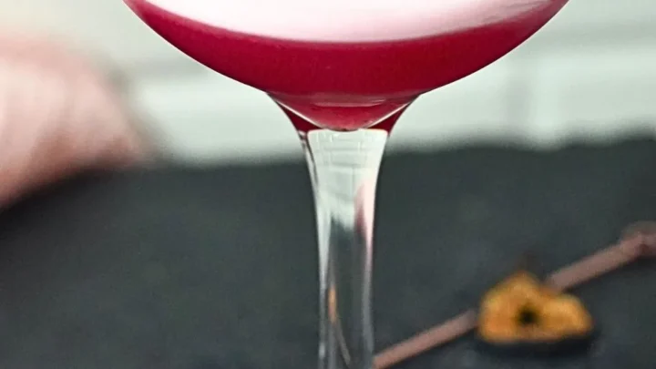 fig sour cocktail