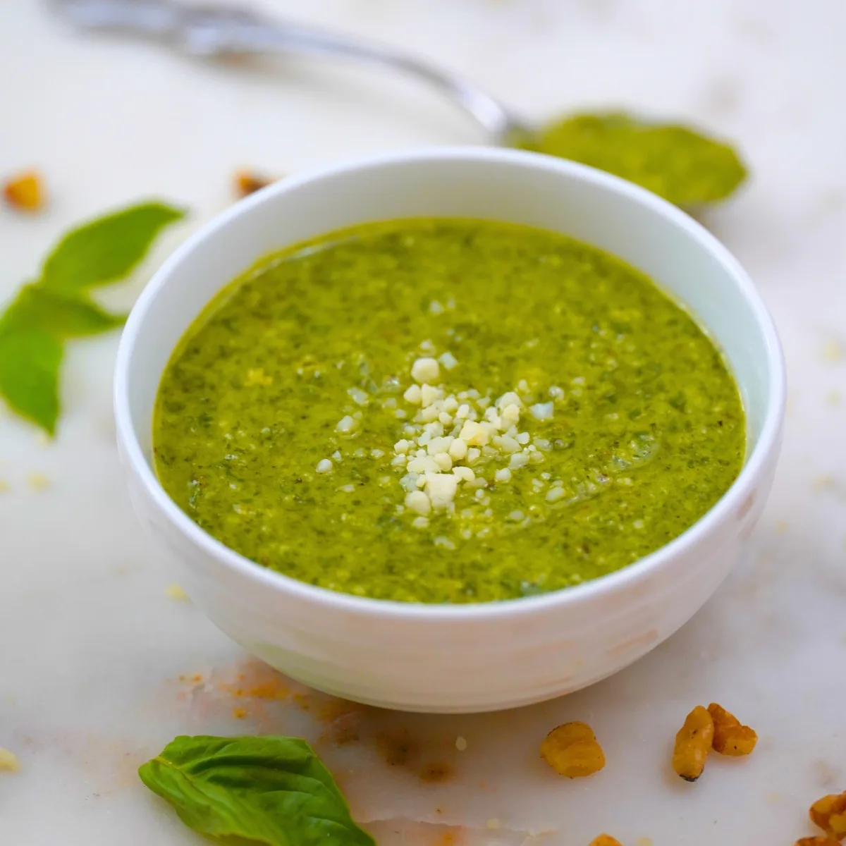 Easy Pesto with Walnuts