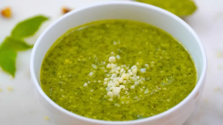 Easy Pesto with Walnuts