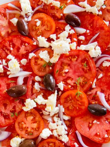 tomato feta salad with olives and red onions