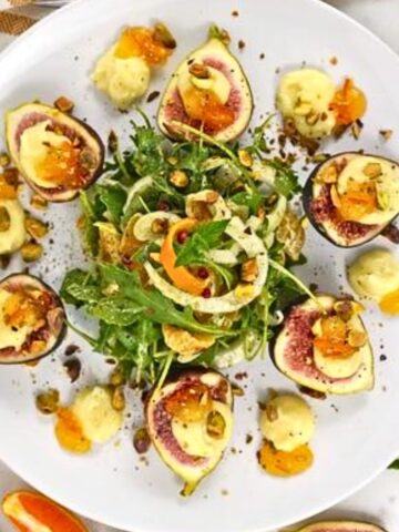 Fig Salad with Arugula and Brie Fondue