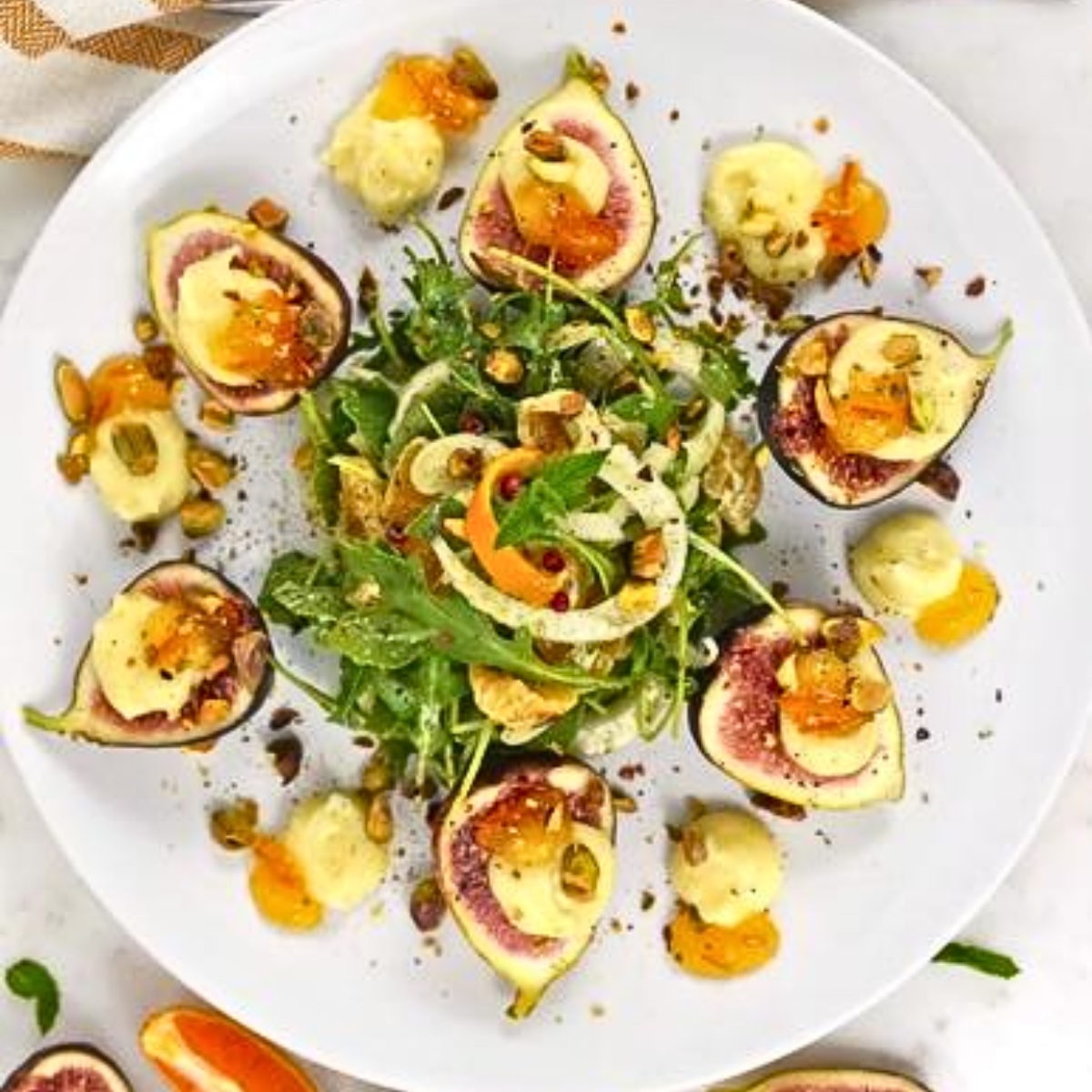 Fig Salad with Arugula and Brie Fondue